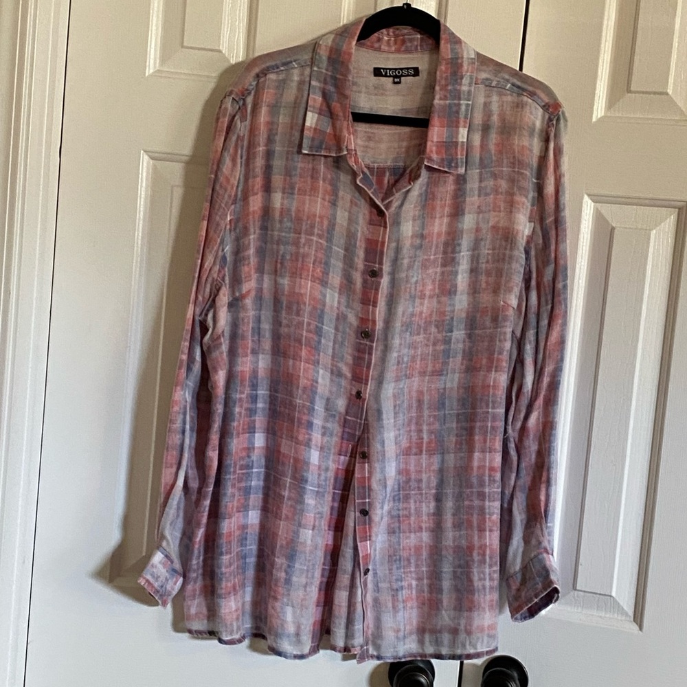 Ladies button up top.